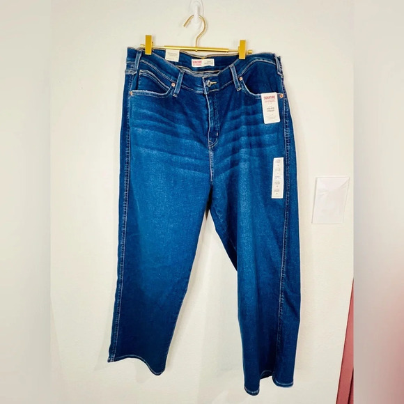 NWT Levi's Signature Heritage High Rise Straight Dark Wash Womens Blue Jeans 22 - Picture 1 of 9